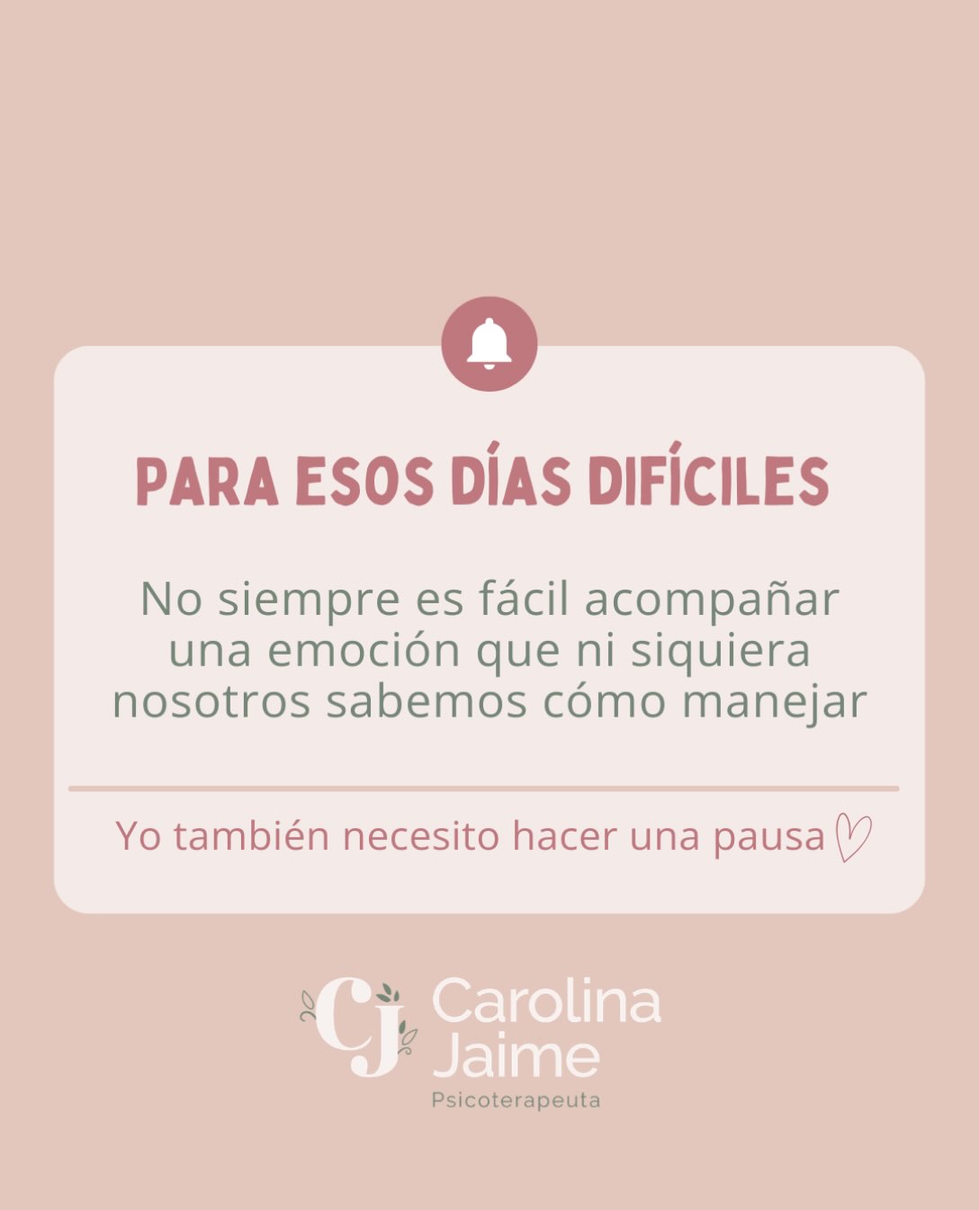 Hay momentos en los que tu hijo llora, se frustra o se enfada porque le has dicho que no. Intentas explicarle, le pides que se calme… pero nada parece funcionar.
Empiezas a frustrarte, levantas la voz y tu hijo se altera todavía más. Entonces tú también. Y lo que comenzó con una frustración termina convirtiéndose en un momento difícil para ambos ¿Te resulta familiar?

A veces, mientras intentamos acompañar las emociones de nuestros hijos, no nos damos cuenta de que las nuestras también se han activado. Sin querer, podemos entrar en un círculo en el que la reacción de uno intensifica la del otro.

🌿 ¿Qué podemos hacer diferente?
• Reconocer cuándo nosotros también estamos llegando al límite.
• Hacer una pausa antes de seguir intentando resolverlo.
• Recordar que podemos validar lo que siente nuestro hijo sin dejar de poner límites.
• Preguntarnos qué nos está costando tanto de esa situación y cómo podríamos responder de otra manera.

No se trata de mantener la calma todo el tiempo ni de hacerlo perfecto. Se trata de aprender a reconocer nuestras emociones, comprender cómo influyen en la relación y reparar cuando nos equivocamos. Porque acompañar a nuestros hijos también nos invita a conocernos y aprender sobre nosotros mismos💛

¿Qué es lo que más te cuesta manejar cuando tu hijo se desborda emocionalmente?

#crianzaconsciente #consciousdiscipline #psicologíainfantil #padresconscientes #regulaciónemocional