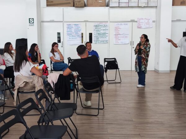 CECBBA56-C2B3-4D20-987D-195F00531D8E_1_105_c